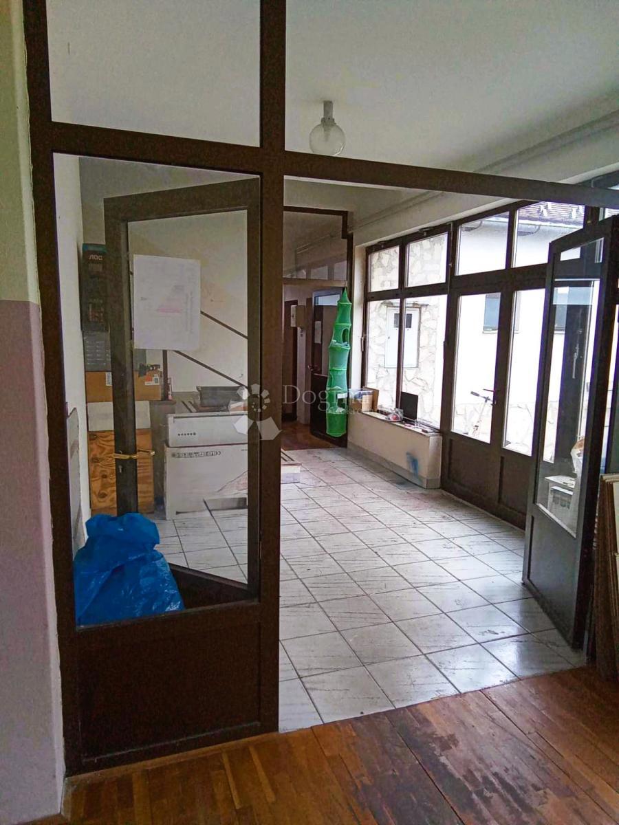 Locale commerciale Donji Vidovec, 622,58m2
