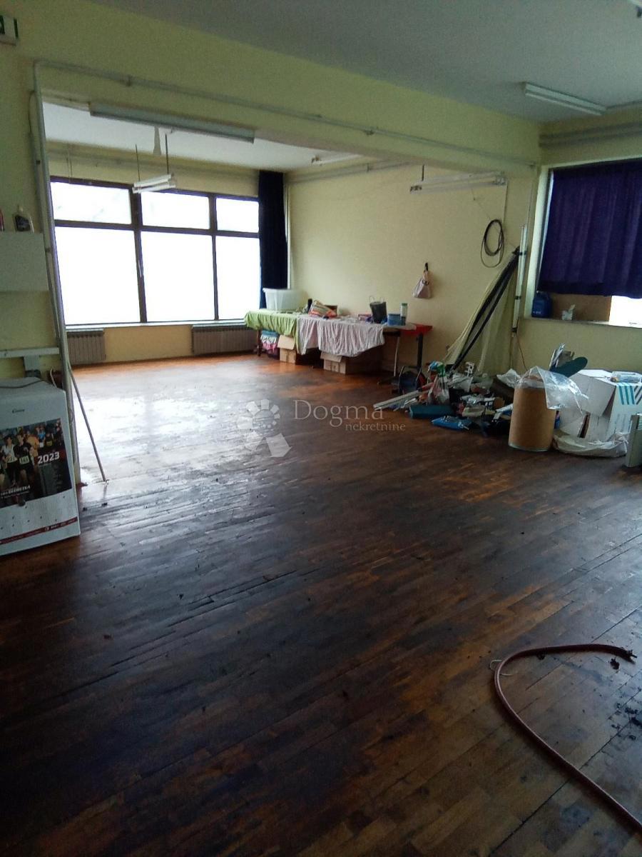 Locale commerciale Donji Vidovec, 622,58m2
