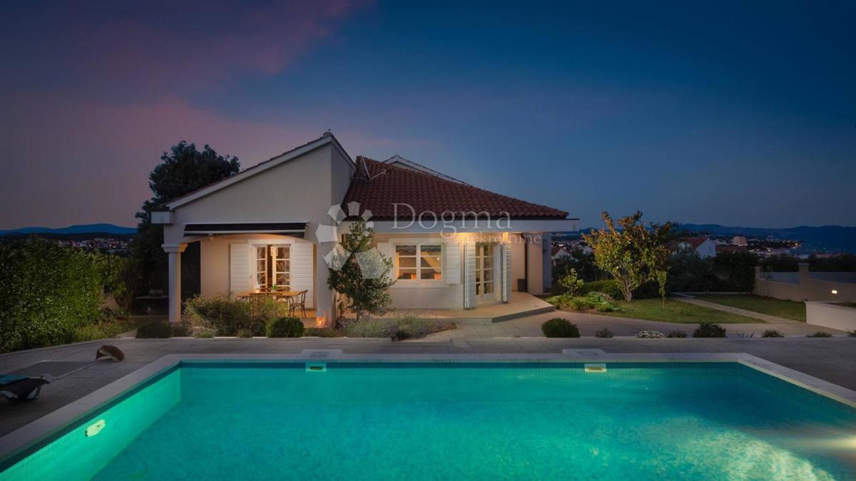 Lux Villa a Vodice, 377m2