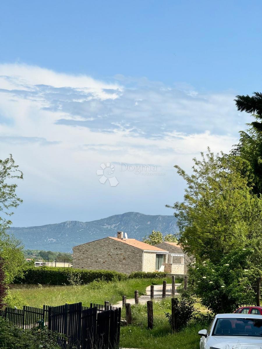 Terreno edificabile Labin, 1.656m2