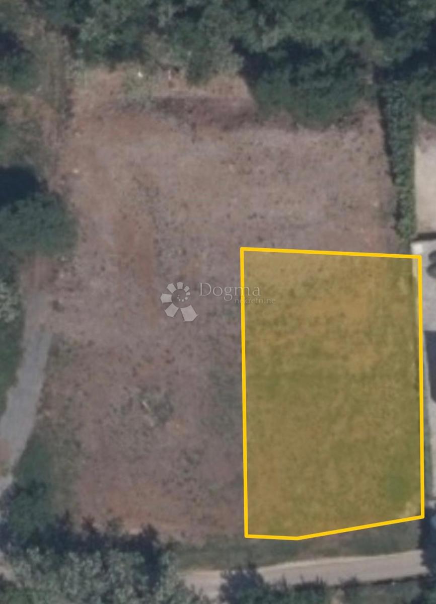 Terreno edificabile Labin, 1.656m2