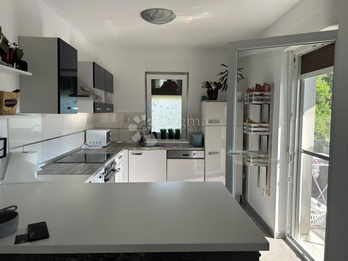 Allogio Viškovo, 141,89m2