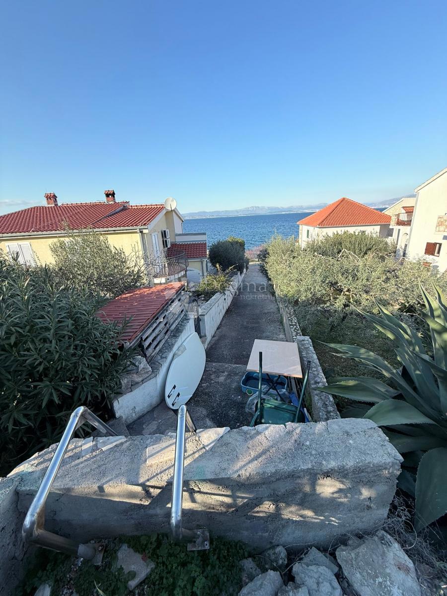 Terreno edificabile Gornje Selo, Šolta, 767m2