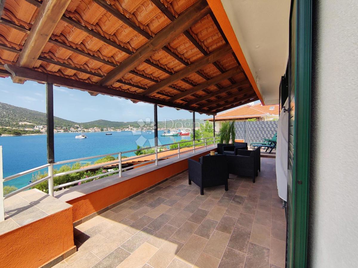 Casa Vinišće, Marina, 130m2