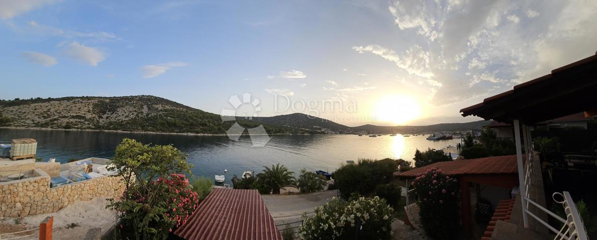 Casa Vinišće, Marina, 130m2