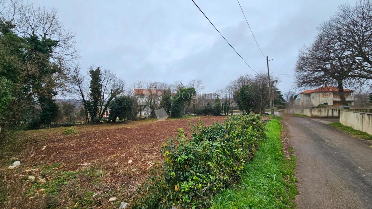 Terreno edificabile Pavićini, Marčana, 1.032m2