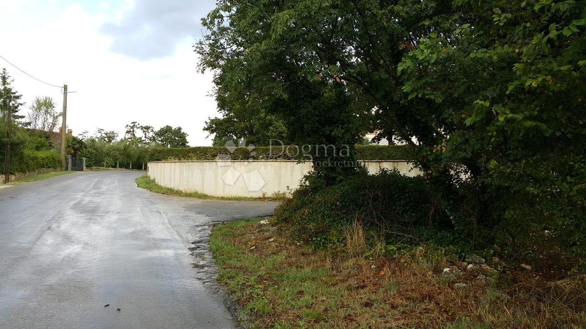 Terreno edificabile Pavićini, Marčana, 1.032m2