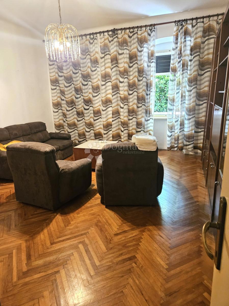 Allogio Kantrida, Rijeka, 77m2