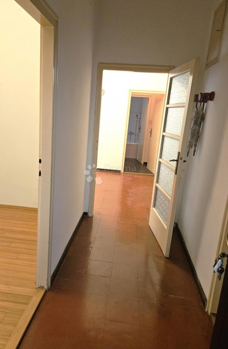 Allogio Kantrida, Rijeka, 77m2