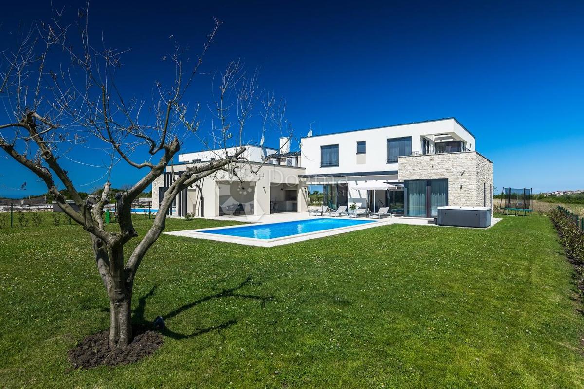 Casa Brtonigla, 264m2