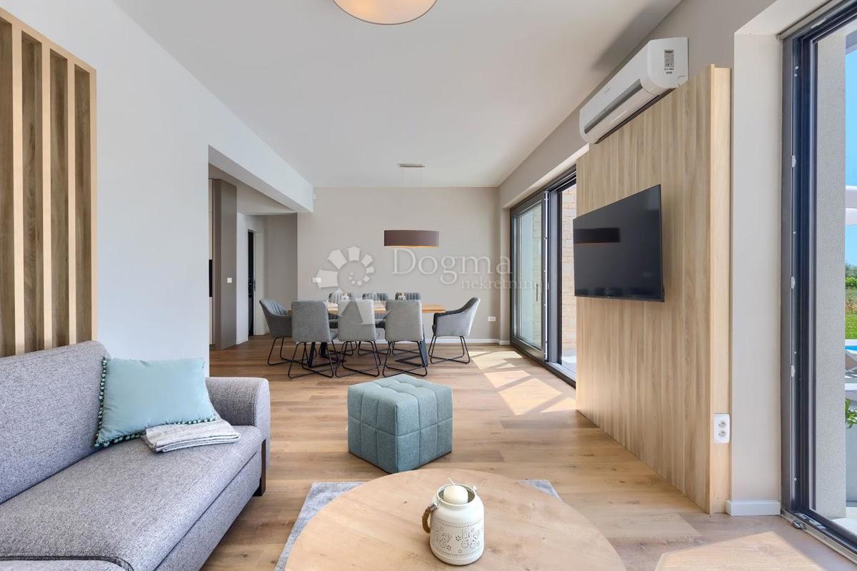 Casa Brtonigla, 264m2