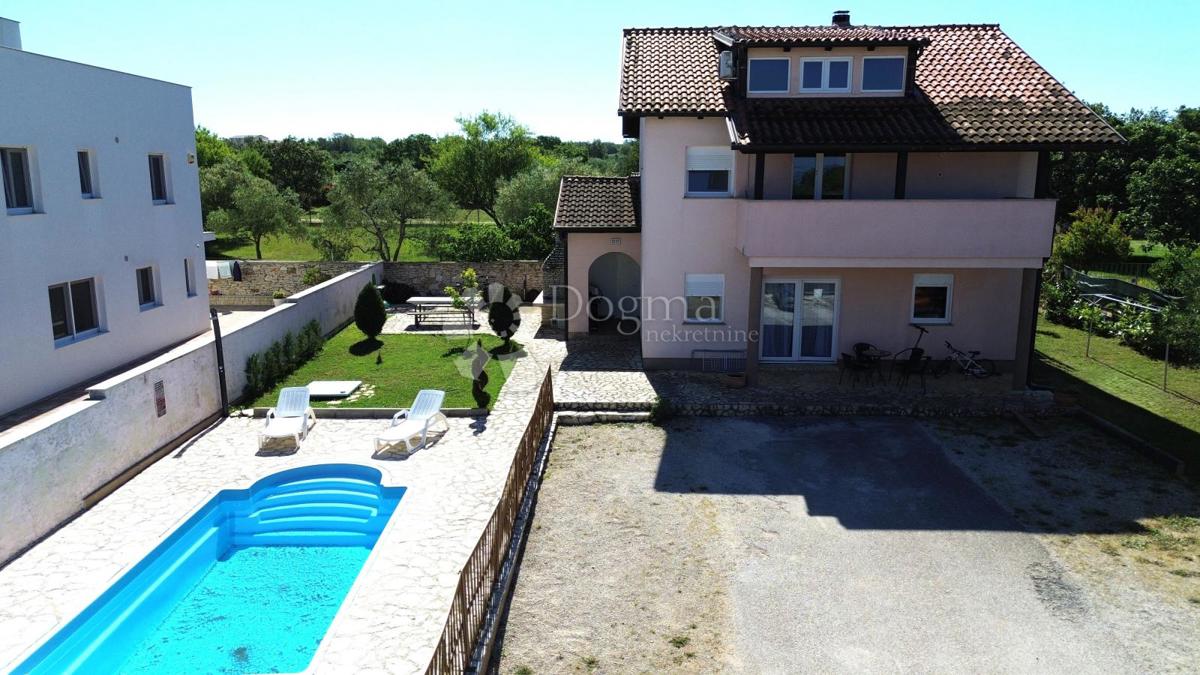 Casa Peroj, Vodnjan, 180m2