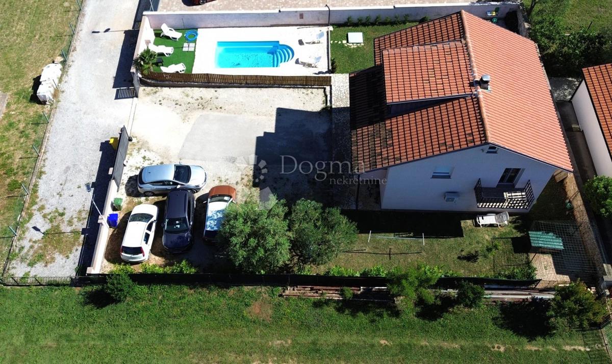Casa Peroj, Vodnjan, 180m2