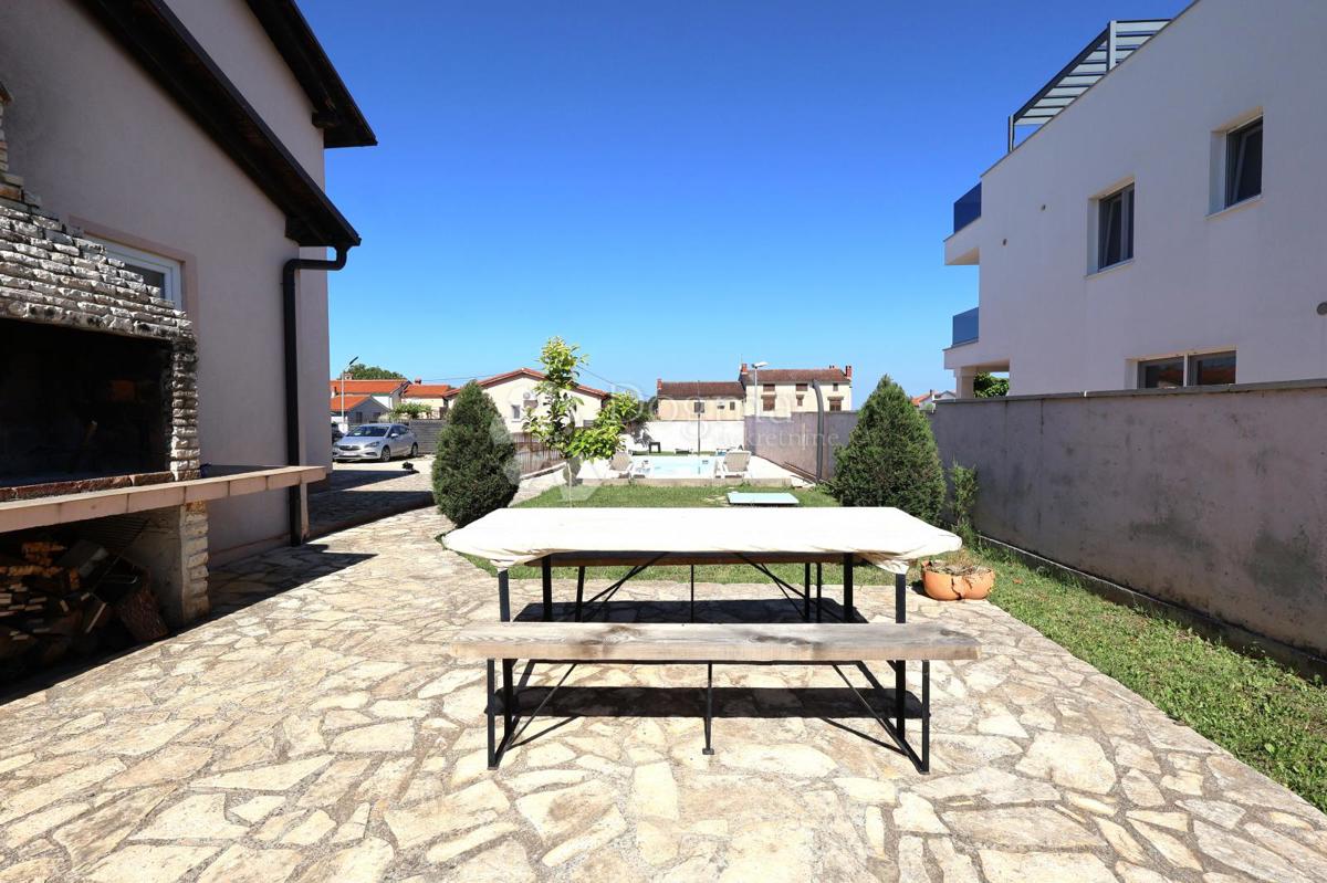 Casa Peroj, Vodnjan, 180m2