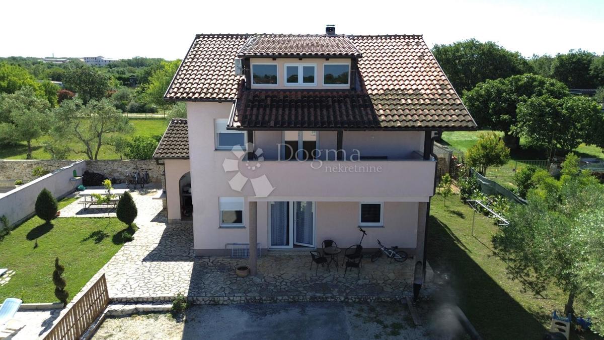 Casa Peroj, Vodnjan, 180m2