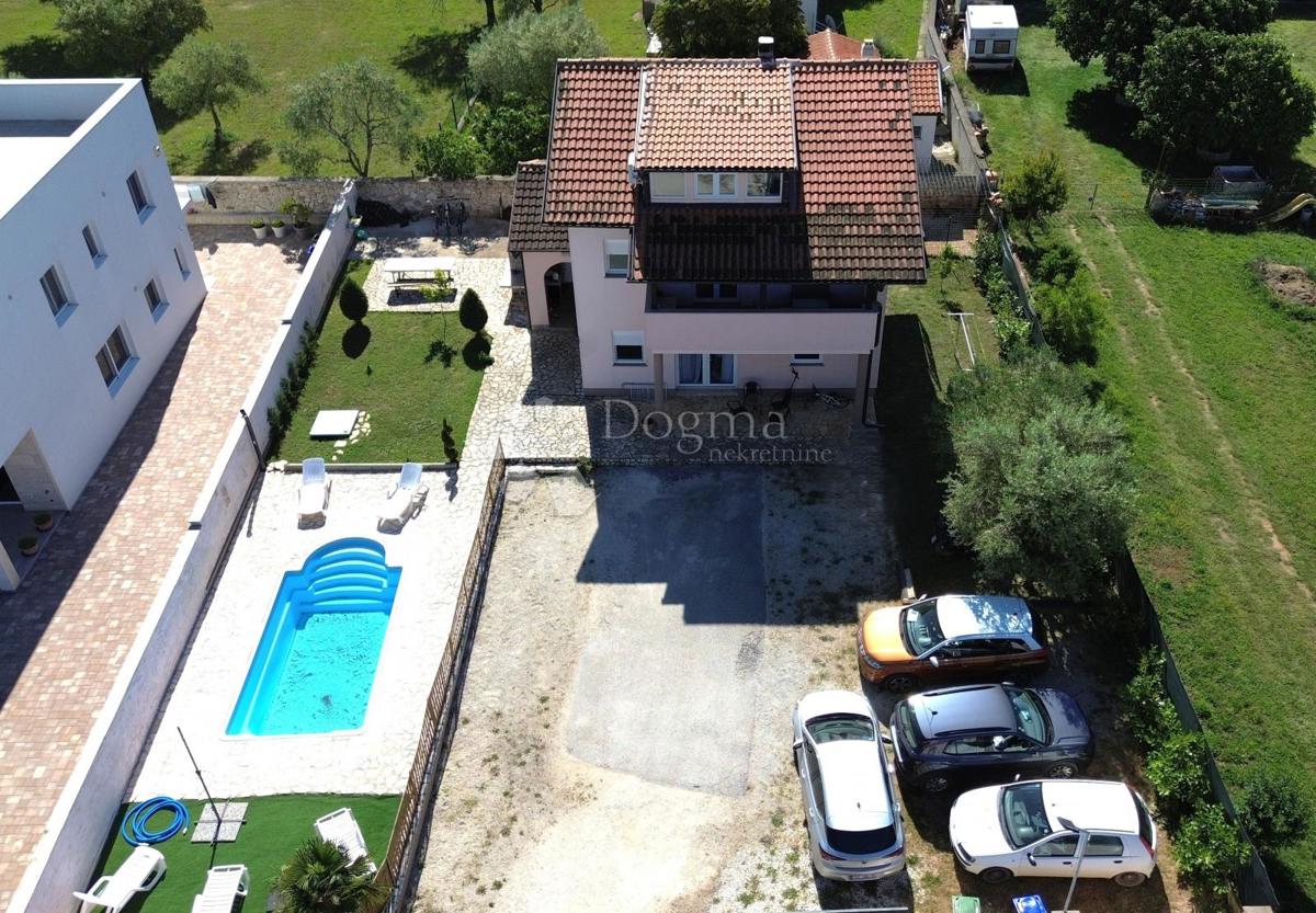Casa Peroj, Vodnjan, 180m2