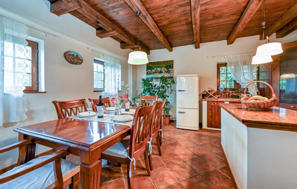 Casa Trški Vrh, Krapina - Okolica, 180m2