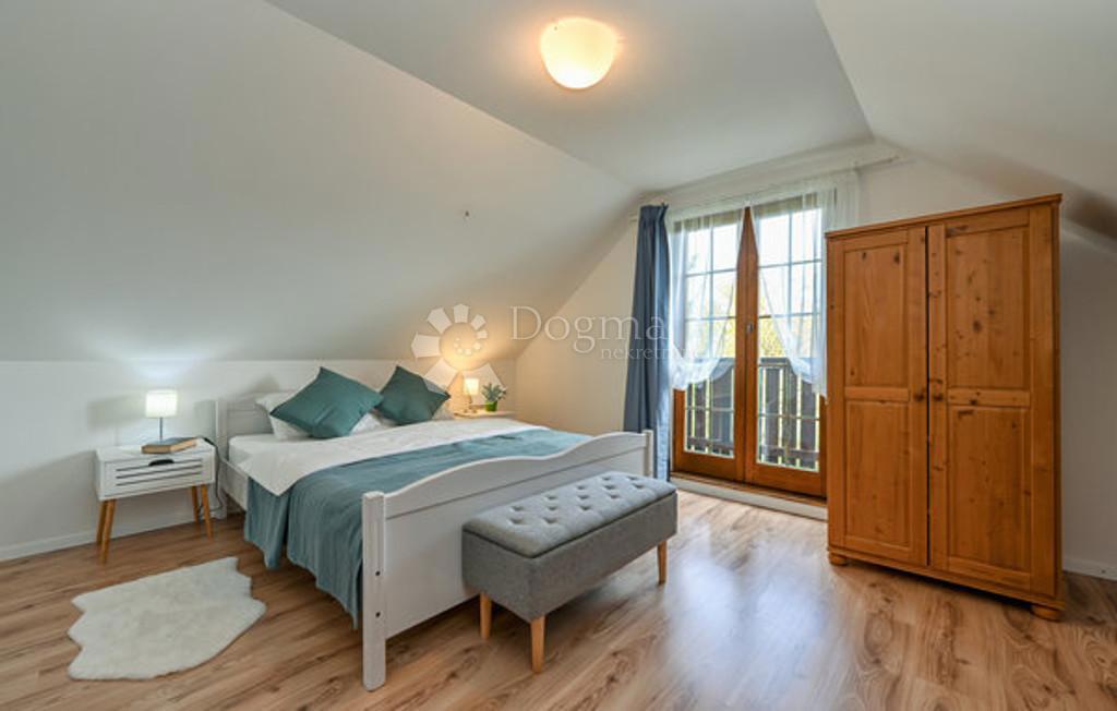 Casa Trški Vrh, Krapina - Okolica, 180m2