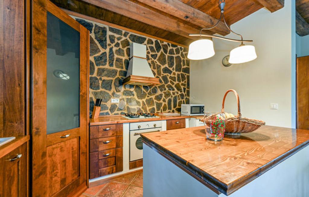 Casa Trški Vrh, Krapina - Okolica, 180m2