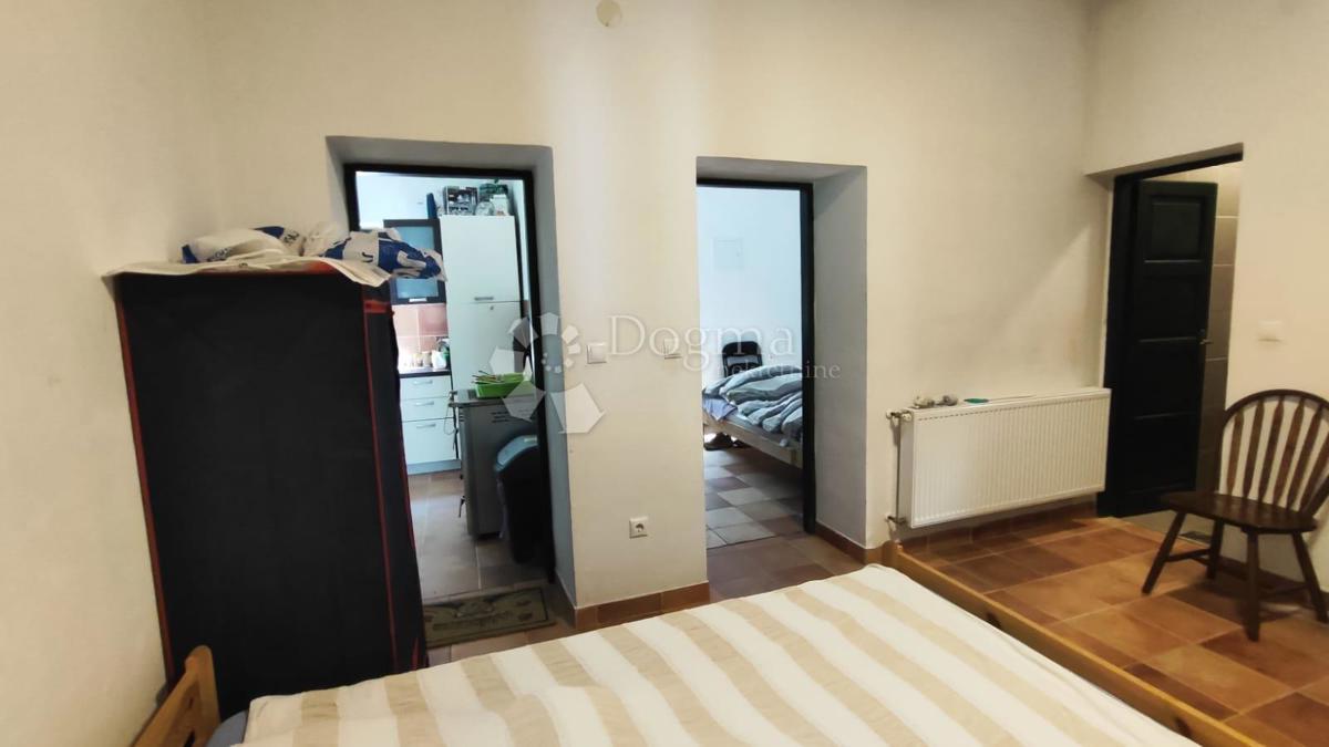 Casa Podbrežje, Ozalj, 134m2