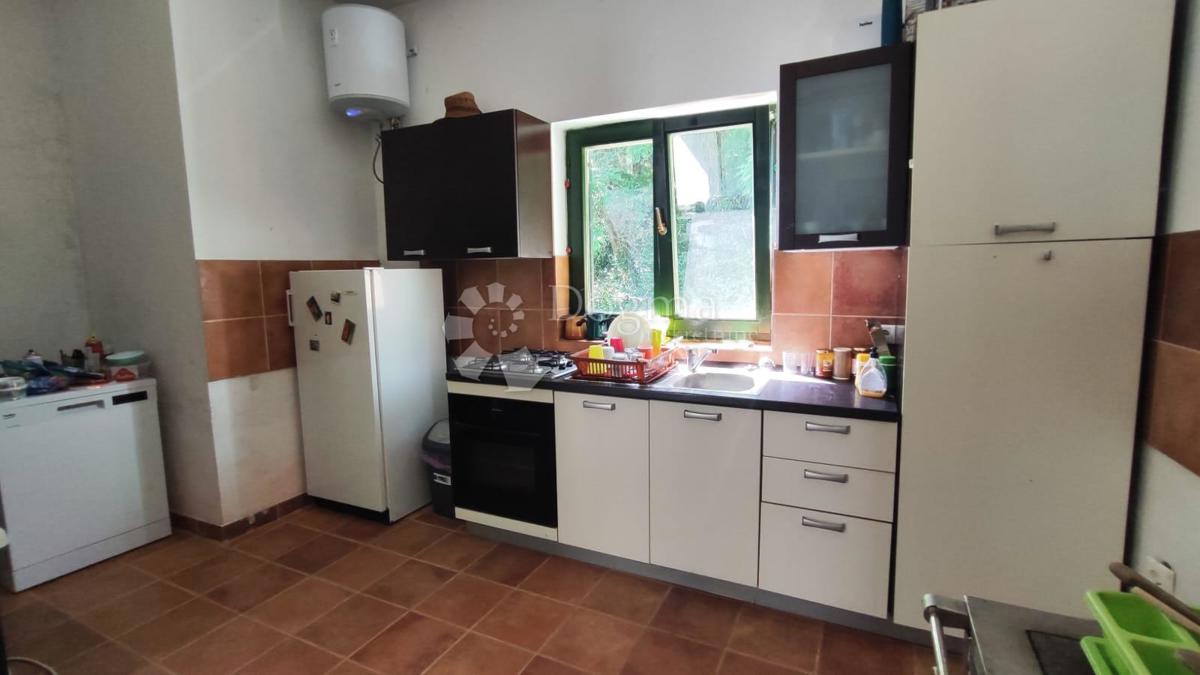 Casa Podbrežje, Ozalj, 134m2