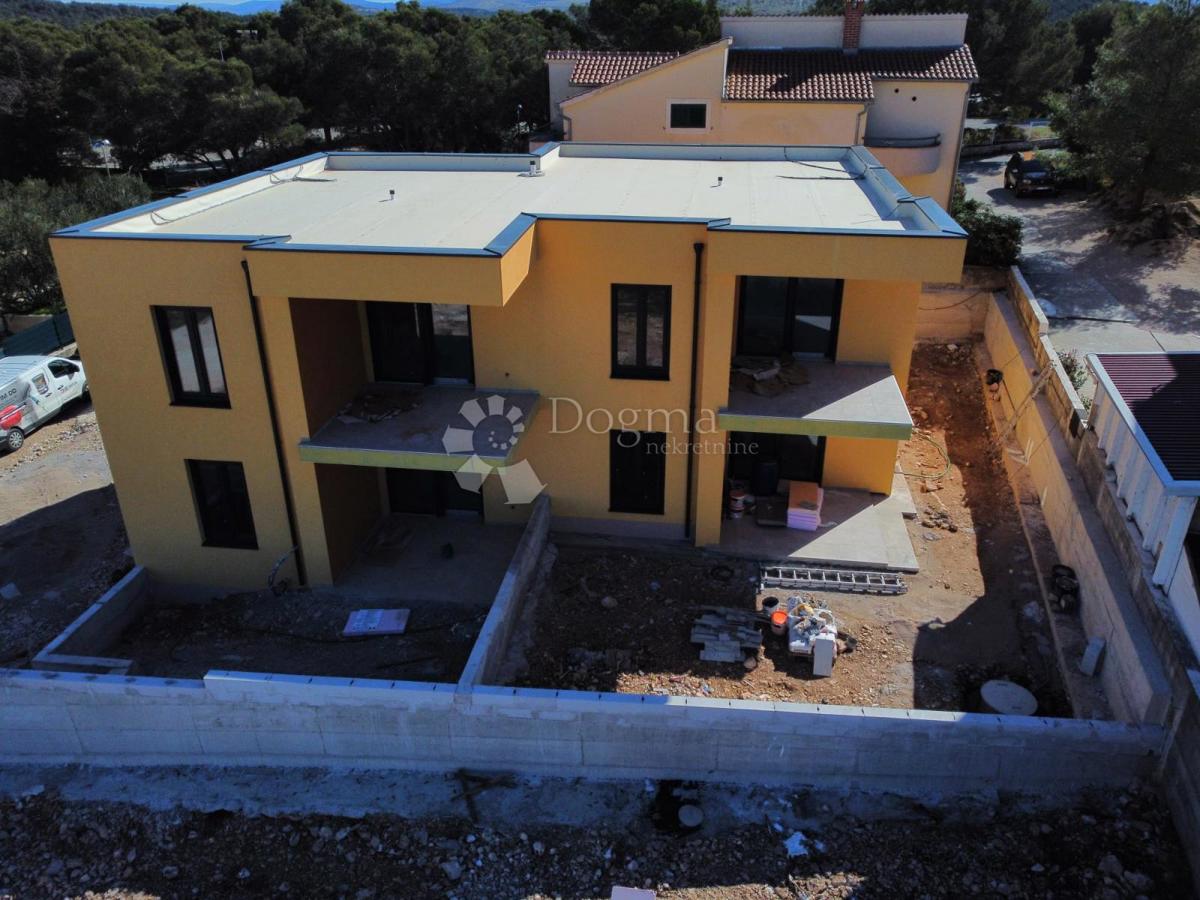 Allogio Brodarica, Šibenik - Okolica, 73m2