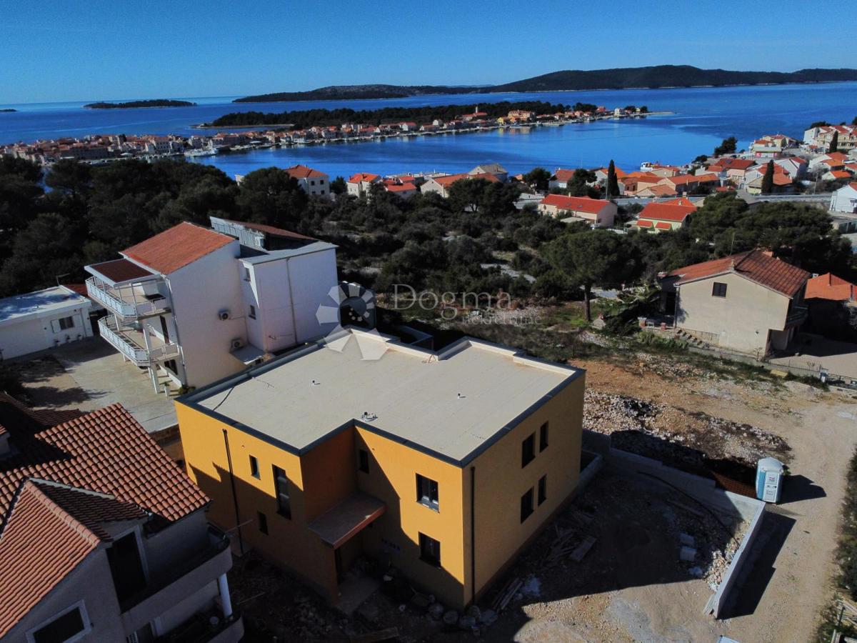 Allogio Brodarica, Šibenik - Okolica, 73m2