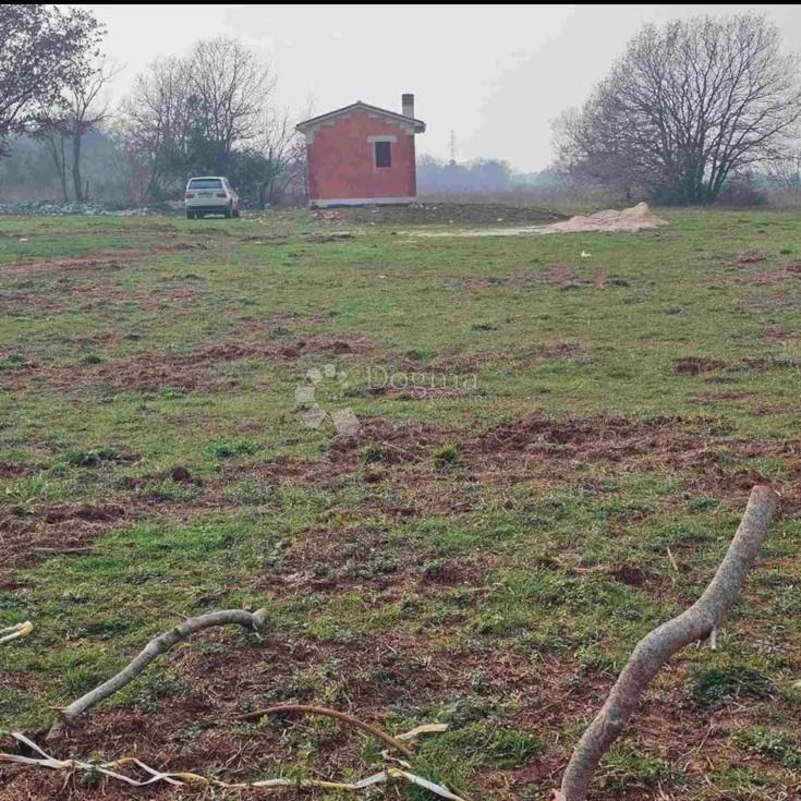 Terreno agricolo Rovinj, 13.744m2