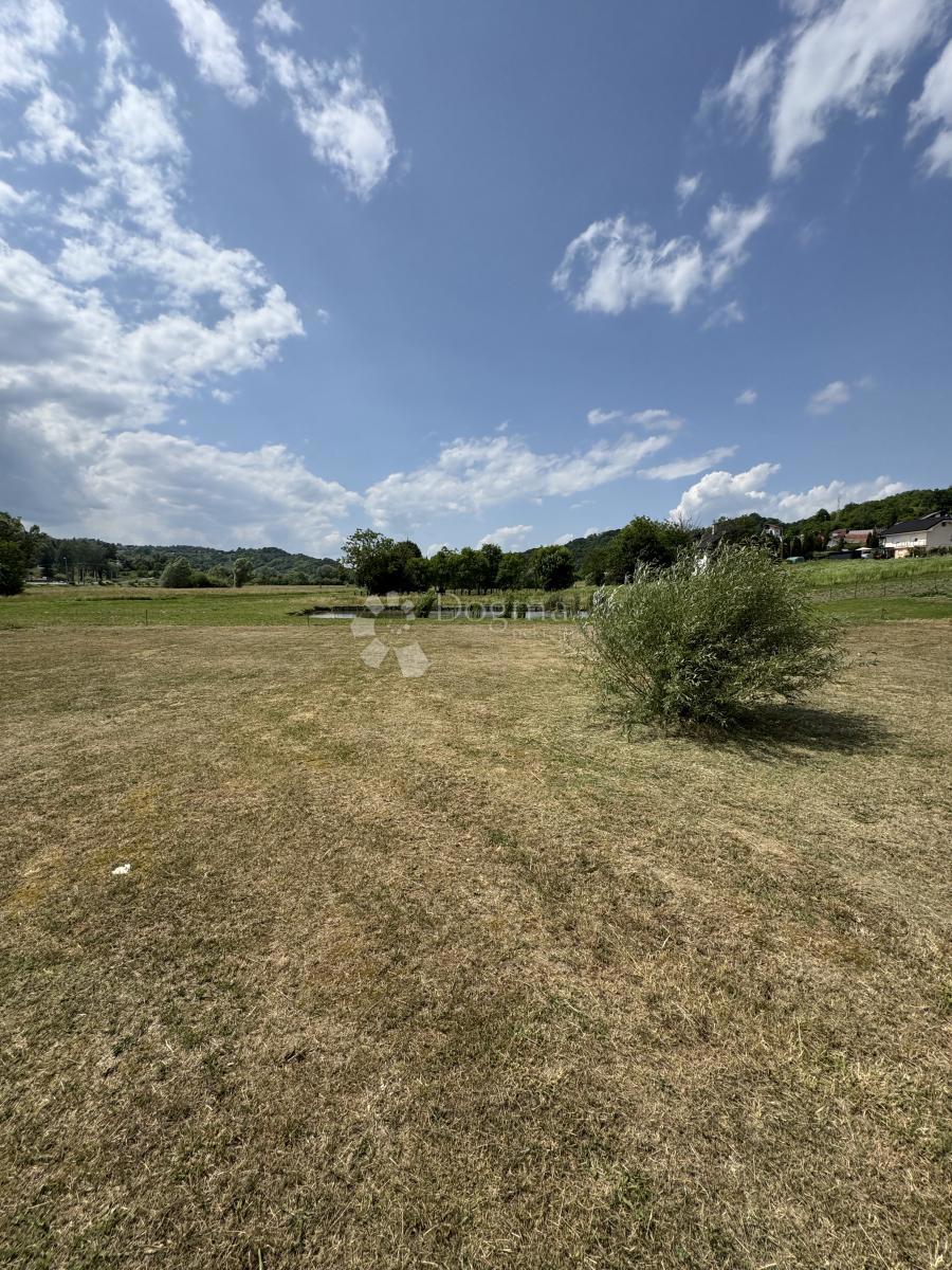 Terreno edificabile Črešnjevec, Tuhelj, 1.913m2