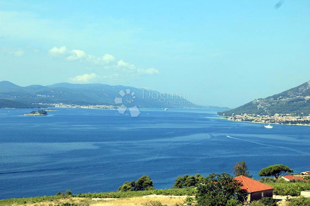 OCCASIONE ESCLUSIVA – TERRENO EDIFICABILE 1831 m² – VISTA PANORAMICA, PODOBUČE – PELJEŠAC