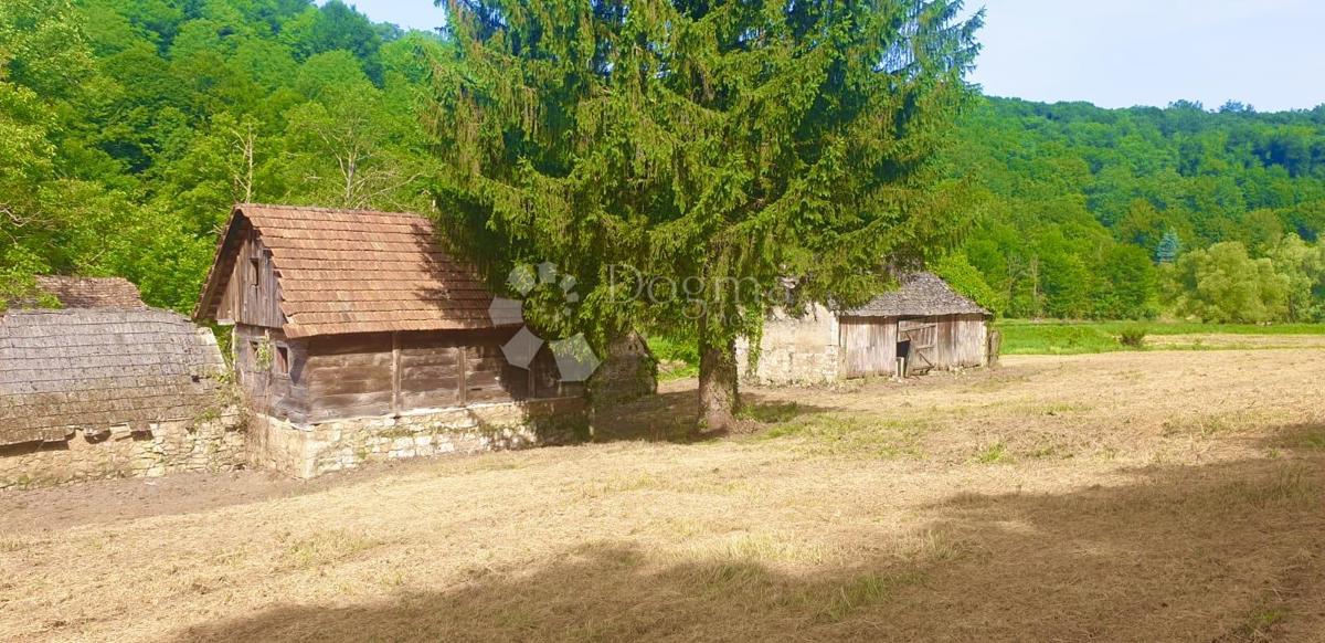 Terreno edificabile Slunj, 19.667m2