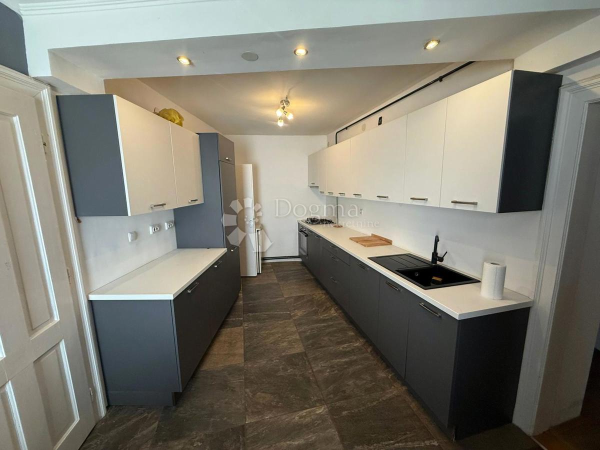 Allogio Centar, Varaždin, 74m2