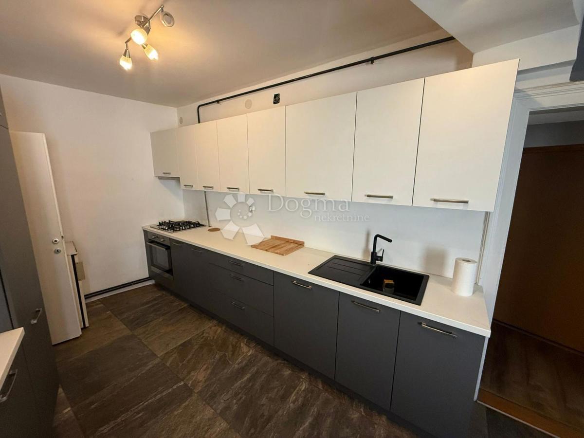 Allogio Centar, Varaždin, 74m2