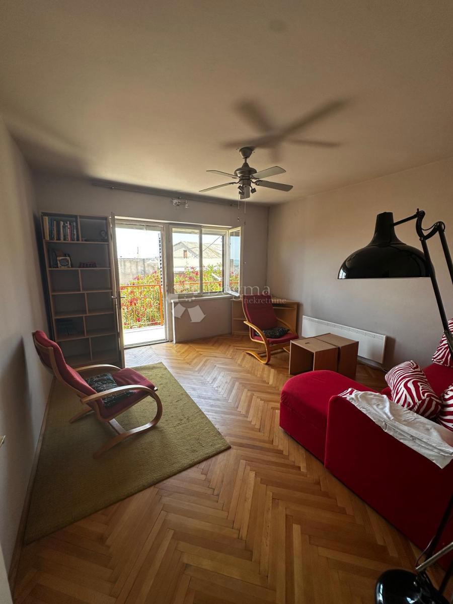 Casa con due appartamenti – vista sulla baia