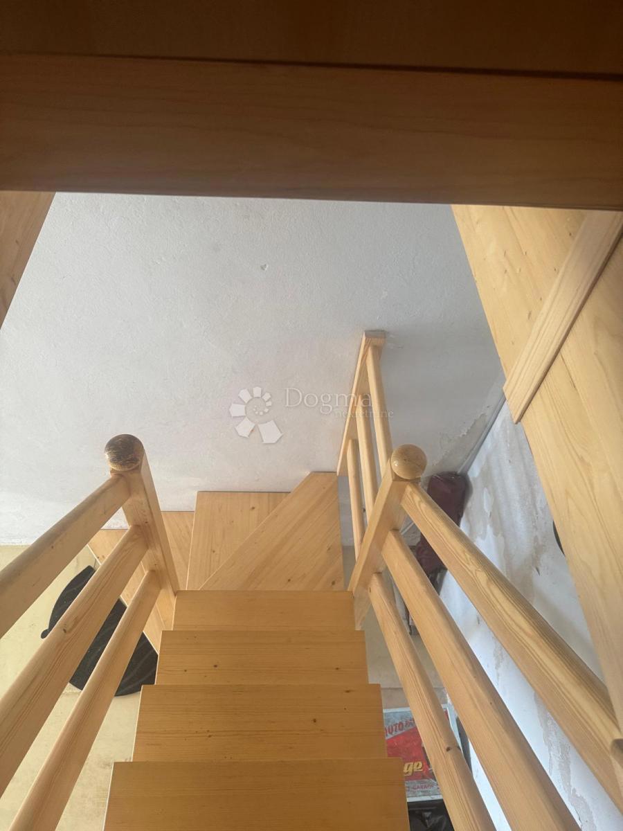 Casa con due appartamenti – vista sulla baia