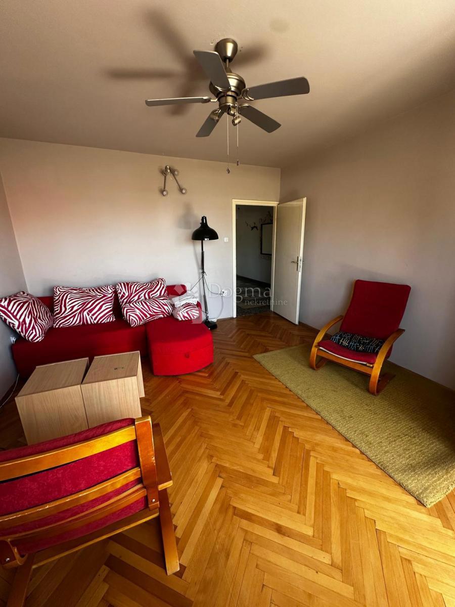 Casa con due appartamenti – vista sulla baia