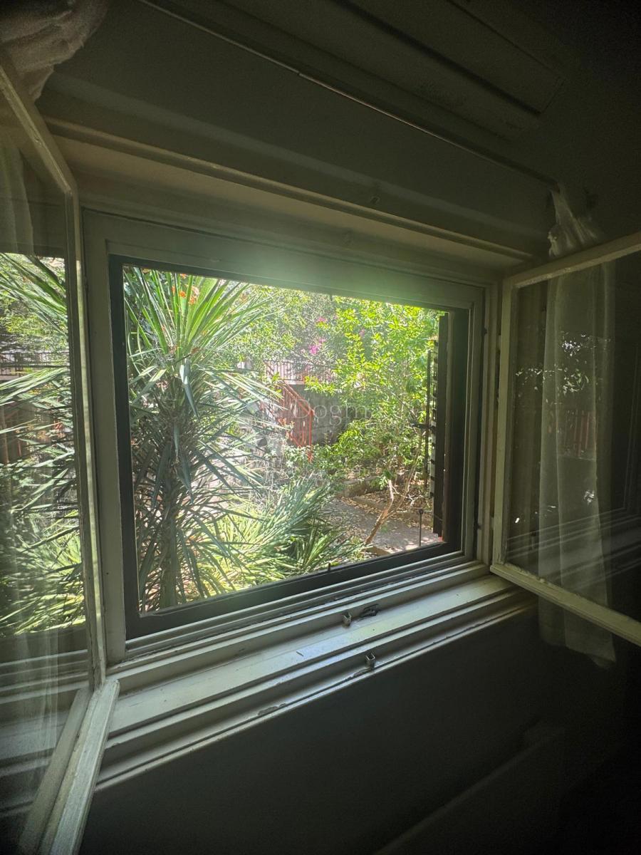 Casa con due appartamenti – vista sulla baia
