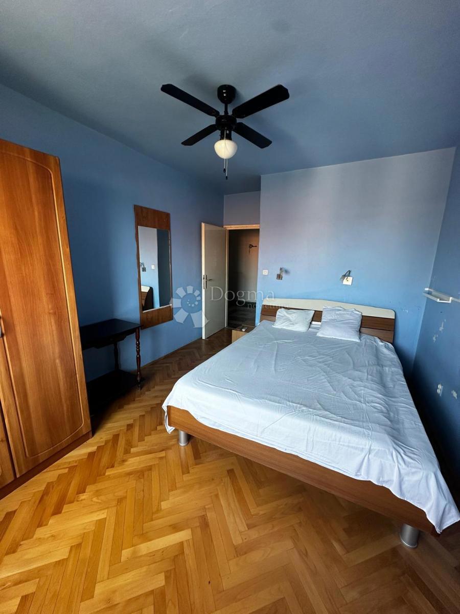 Casa con due appartamenti – vista sulla baia