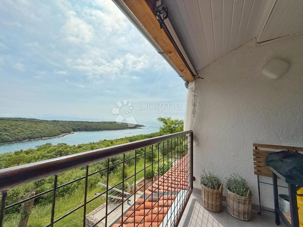 POSIZIONE MIGLIORE A MARČANA, APPARTAMENTO PRIMA FILA SUL MARE