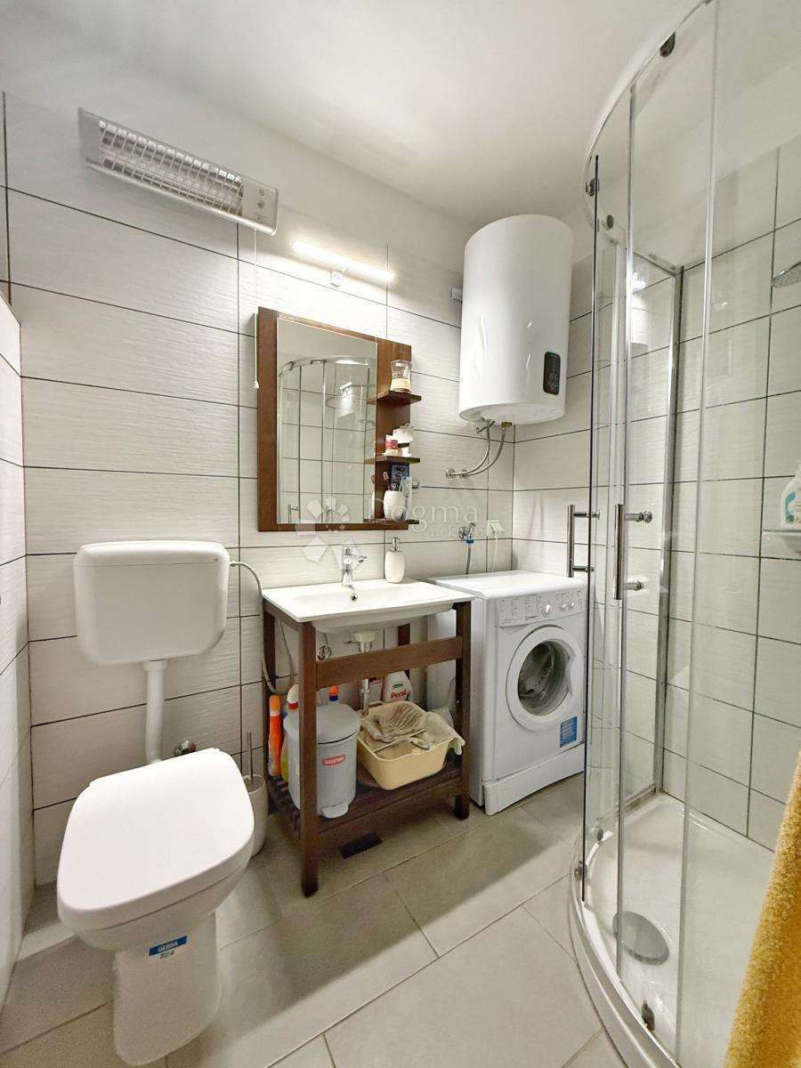 POSIZIONE MIGLIORE A MARČANA, APPARTAMENTO PRIMA FILA SUL MARE