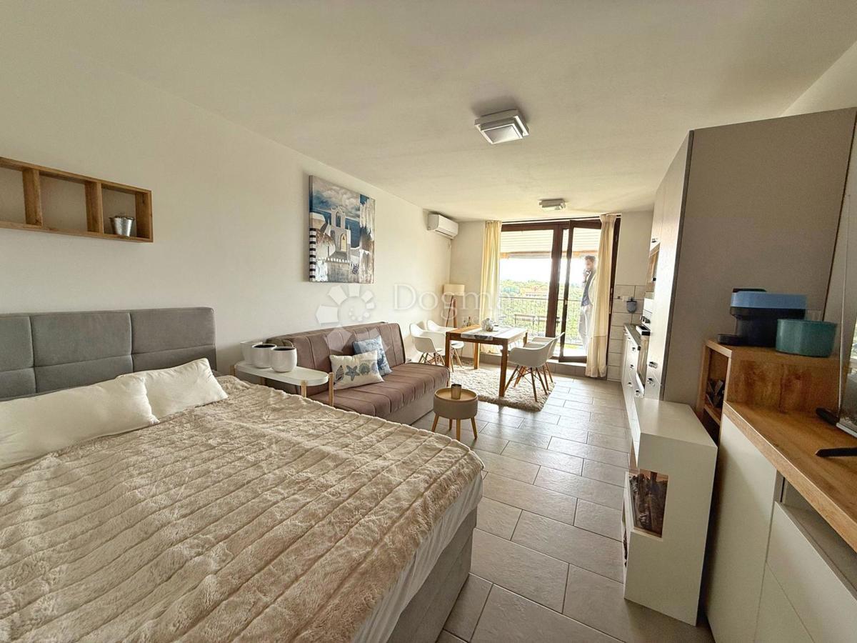 POSIZIONE MIGLIORE A MARČANA, APPARTAMENTO PRIMA FILA SUL MARE