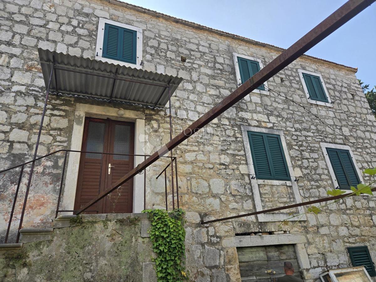 Casa Grohote, Šolta, 100m2