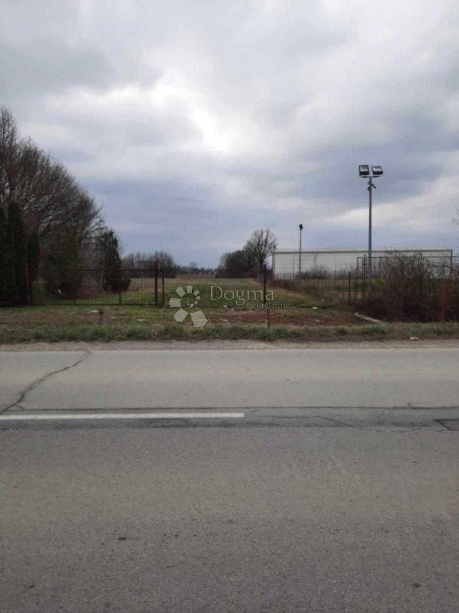 Terreno edificabile Caginec, Ivanić-Grad - Okolica, 8.499m2