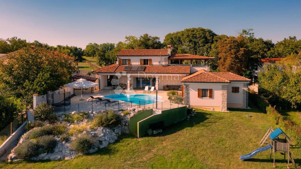 Villa di lusso a Žminj