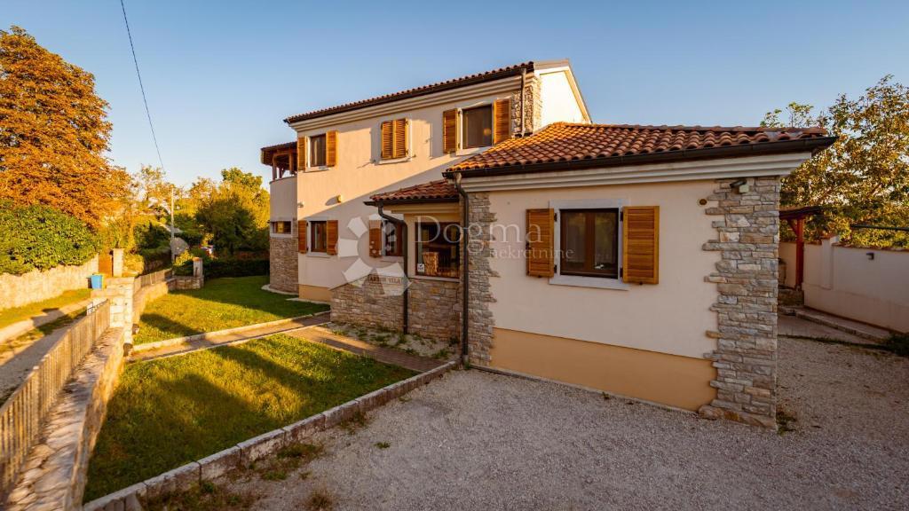 Villa di lusso a Žminj