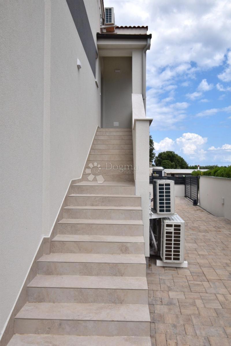 Allogio Šišan, Ližnjan, 195m2