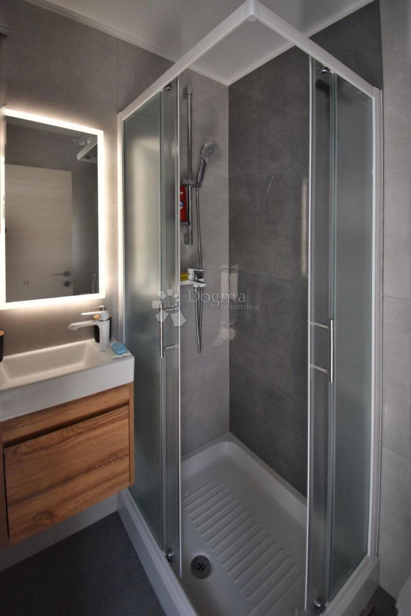 Allogio Šišan, Ližnjan, 195m2