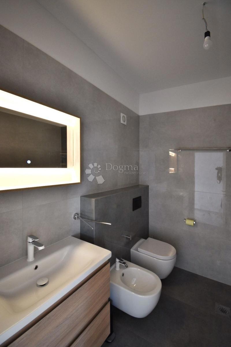 Allogio Šišan, Ližnjan, 195m2