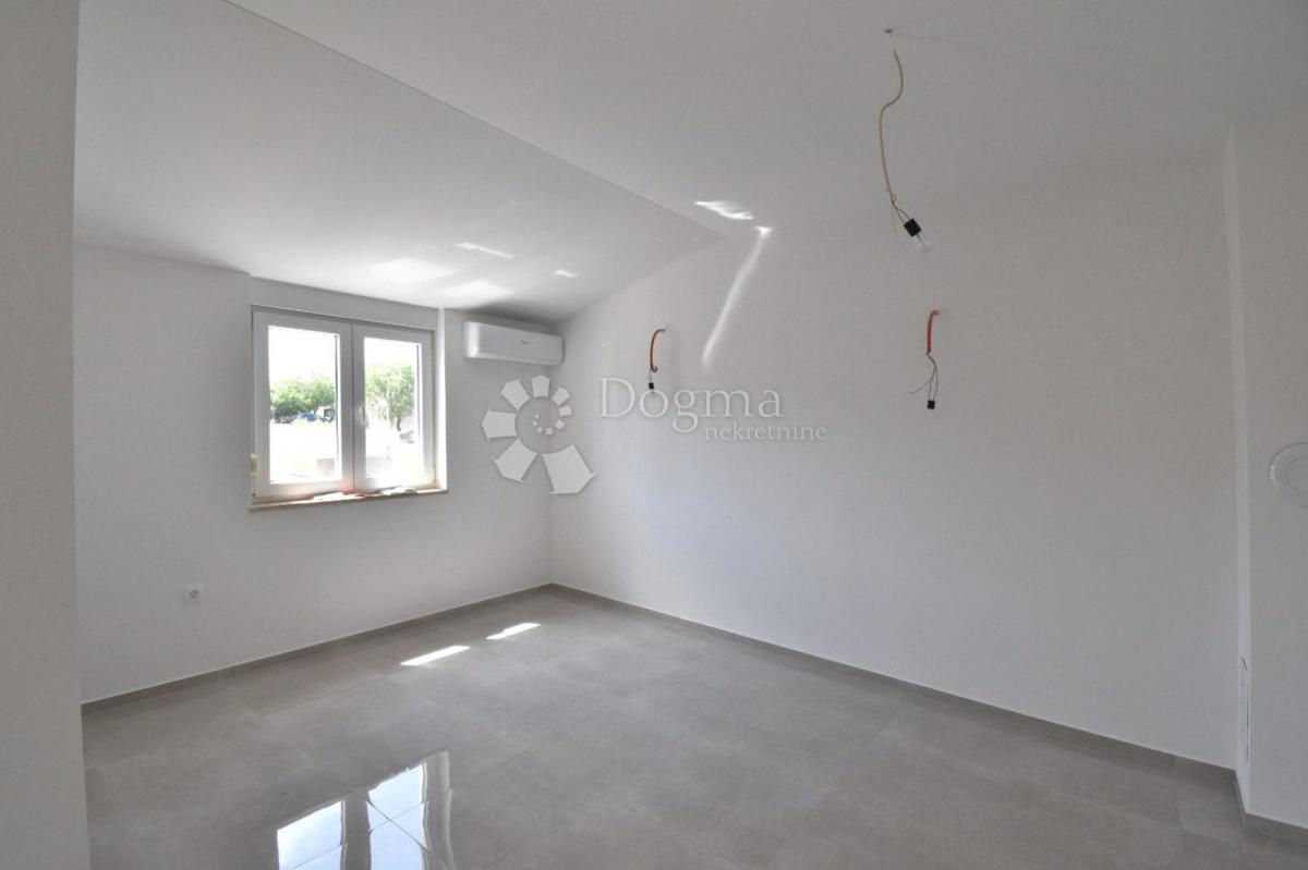 Allogio Šišan, Ližnjan, 195m2