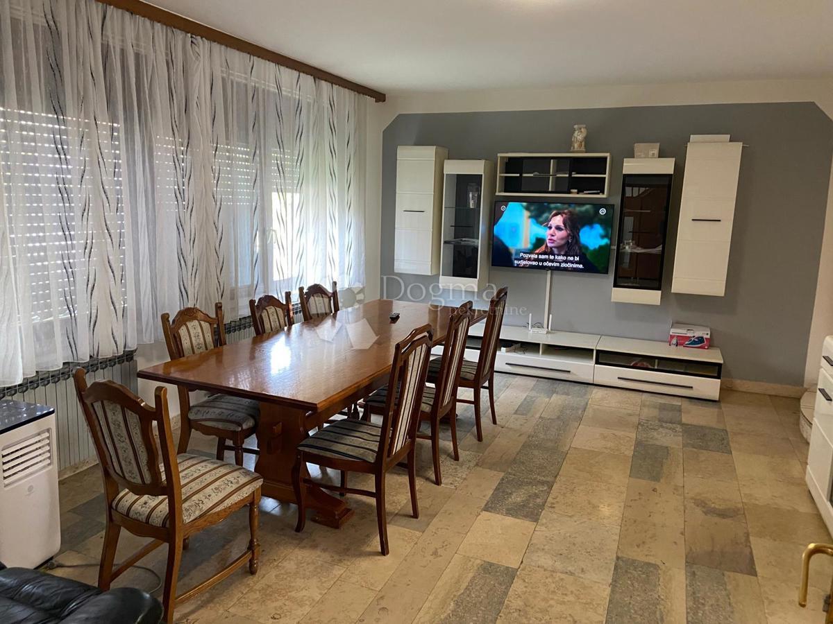 Casa Brestje, Sesvete, 348m2